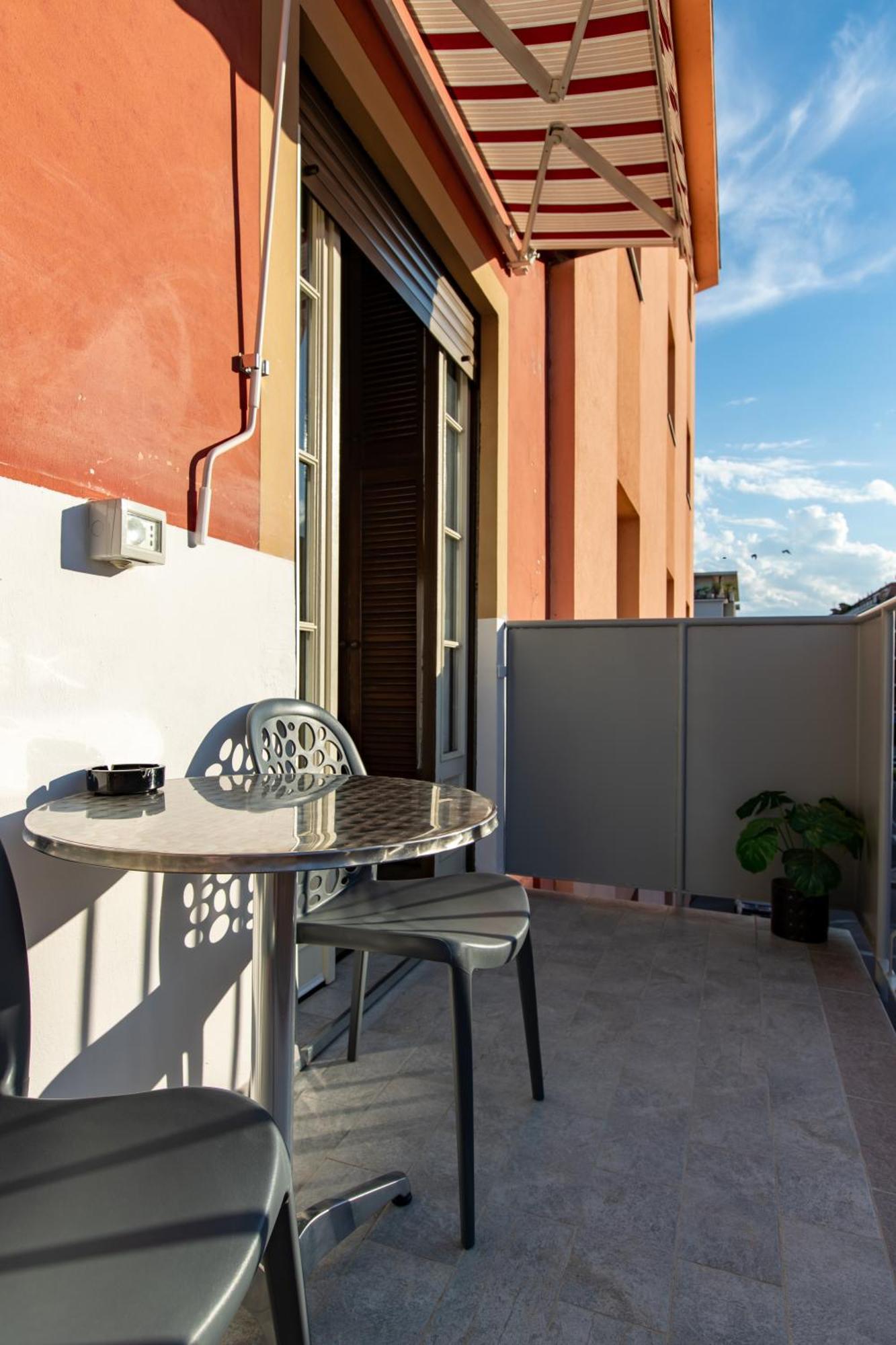 Attico Grand Terrace Alba (Piedmont) Exterior foto
