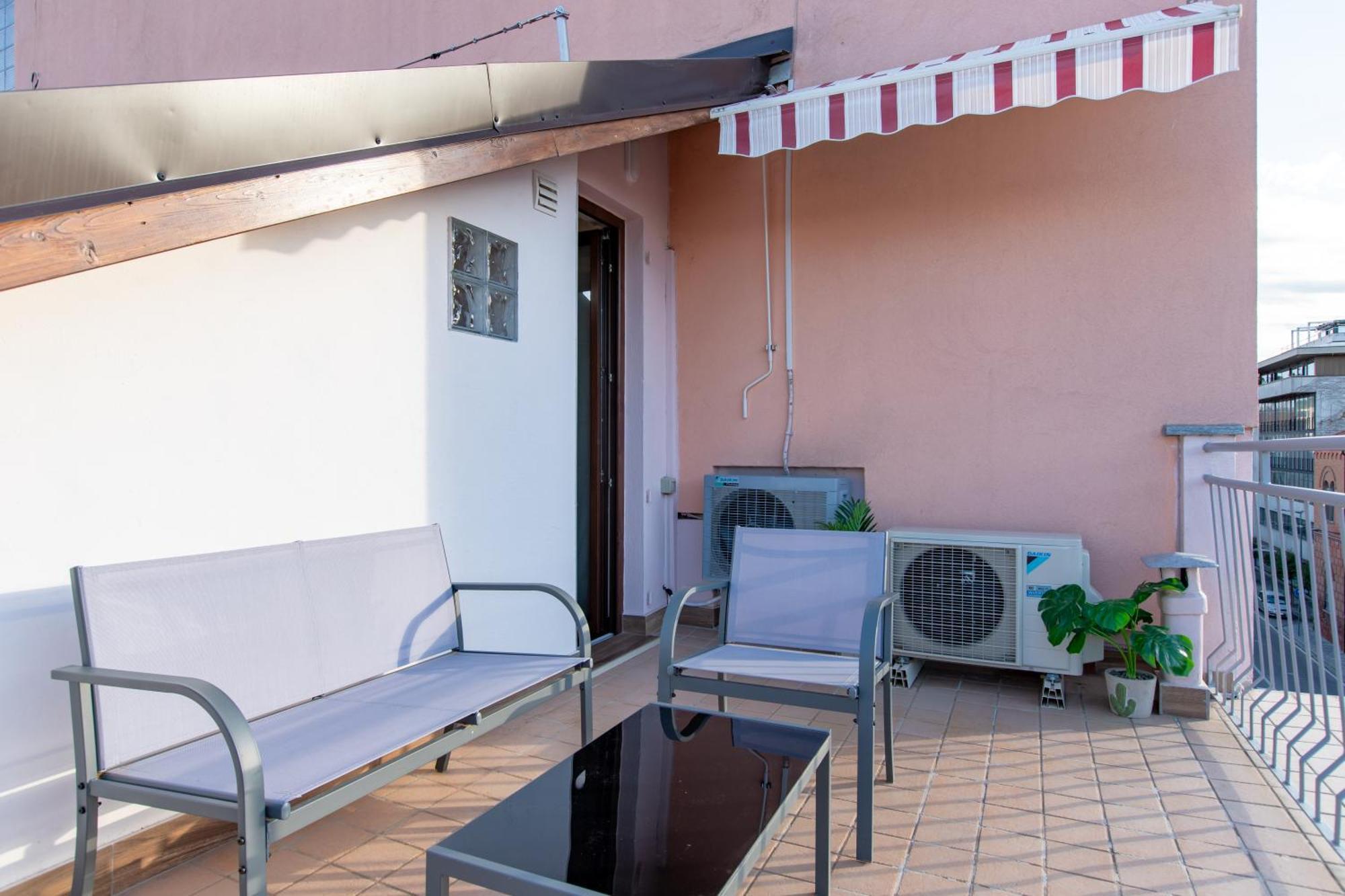 Attico Grand Terrace Alba (Piedmont) Exterior foto